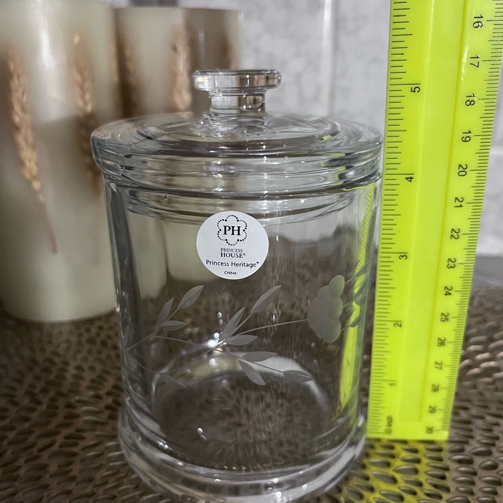 Princess House Jar with Lid - Picture 4 of 5